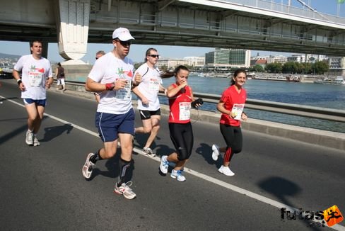 Marcu Claudia, Gabriella Budapest Marathon futás