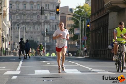 Honvéd Legények Budapest Marathon futás