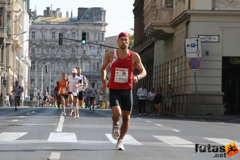 Soltész Roland Budapest Marathon futás