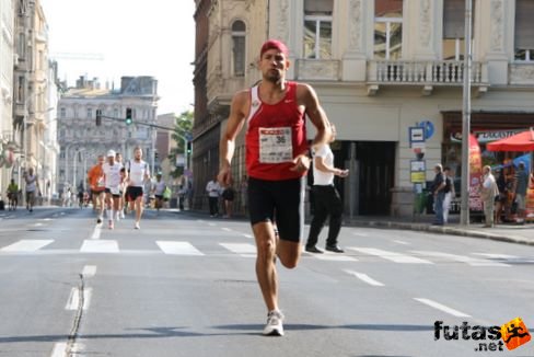 Soltész Roland Budapest Marathon futás
