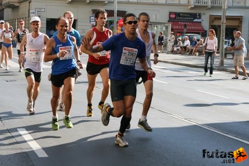 Kányi Róbert Budapest Marathon futás
