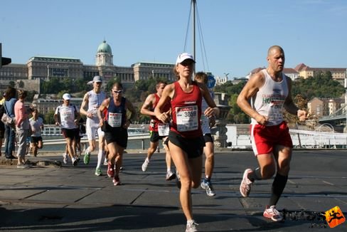 Makai Viktória Budapest Marathon futás