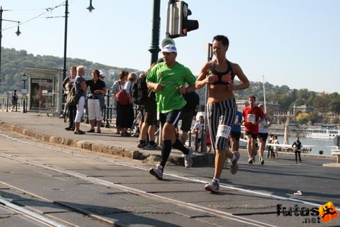 Martinák Anikó Budapest Marathon futás