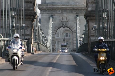 Lánchíd maraton napján Budapest Marathon futás