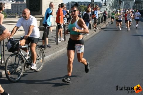 Rácz Adél Budapest Marathon futás