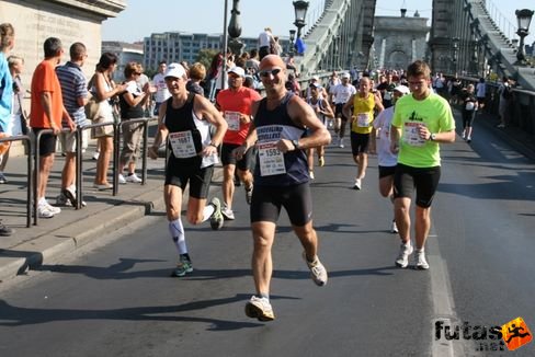 Pók János Axiál Kft. Gárdony (Agárd), Rumi Mihály Róbert HUN Sunderland Strollers Gárdony Budapest Marathon futás