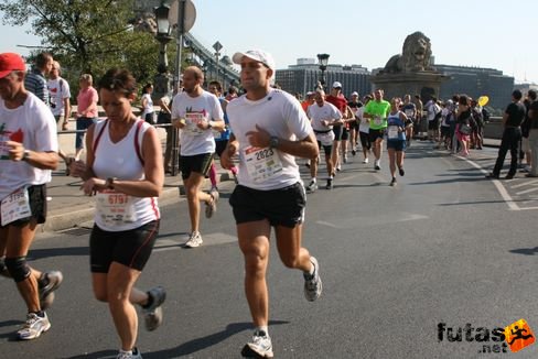 Csendes Four Diamond SE Budapest Marathon futás