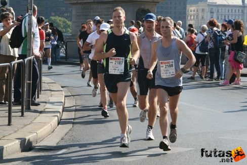 Hirt Dániel és Hirt Márton maratoni futók Budapest Marathon futás
