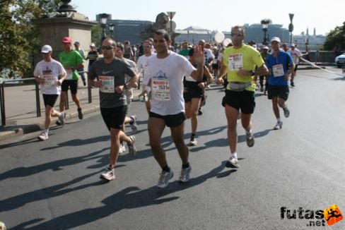 Mejia Mollinedo Zoltán 3:27:40 Budapest Marathon futás