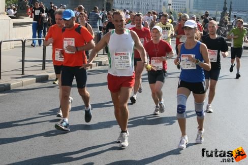 Szabó Károlz Budapest Marathon futás