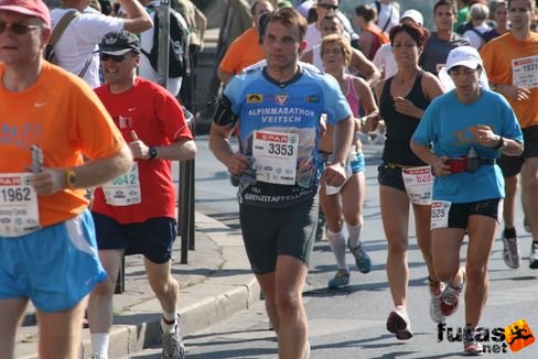 Petresevics Róbert Budapest Marathon futás