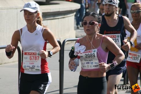 Erzsébet, Ágnes Budapest Marathon futás