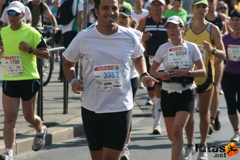 SZANIKA Budapest Marathon futás