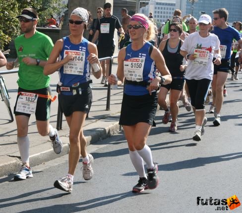 Mikkonen, Virpi, Karjalainen, Riitta Budapest Marathon futás