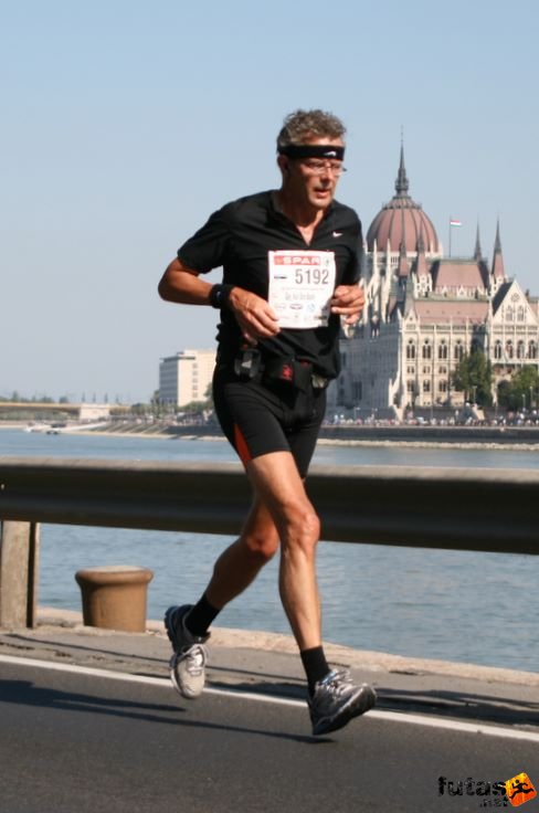 Ger, Aan Den Boom Budapest Marathon futás