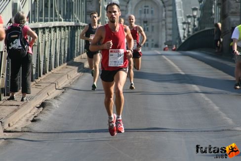 Szalóki Róbert Budapest Marathon futás