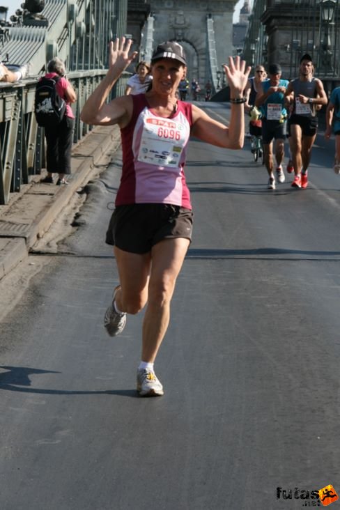 Balázsi Zoltánné 30 km Budapest Marathon futás