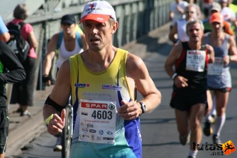 Vailland, Gilles Budapest Marathon futás