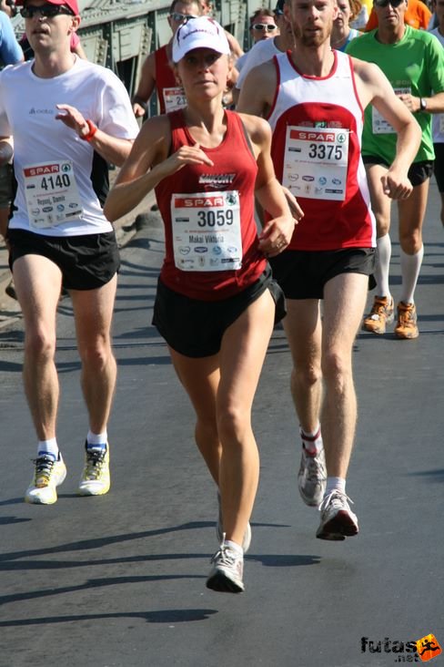 Makai Viktória ultrafutó Budapest Marathon futás