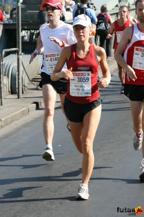 Viki Budapest Marathon futás