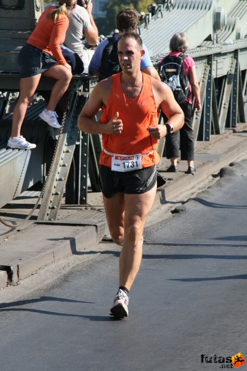 Makai László, Esztergomi Futóművek Budapest Marathon futás
