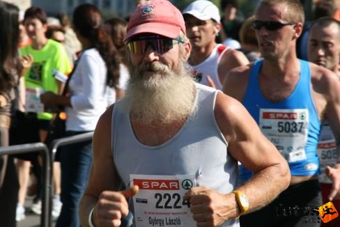 György László maraton futó Budapest Marathon futás