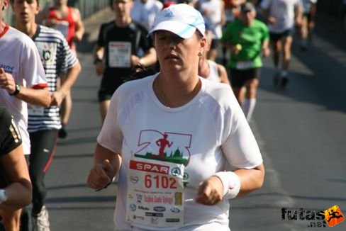 Gyöngyi Budapest Marathon futás