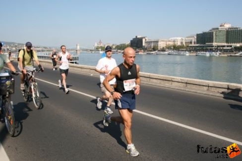 Laci Budapest Marathon futás