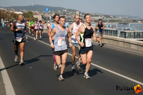 a Hirt srácok Budapest Marathon futás