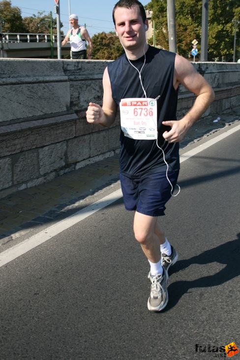 Bouet, Gary Budapest Marathon futás