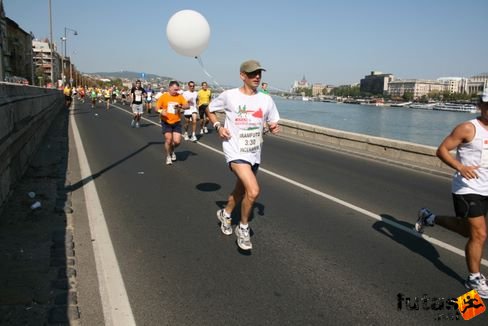 3:30-as iramfutó Budapest Marathon futás