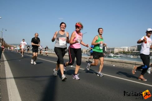 Budai Henrietta Molnár Mária Budapest Marathon futás