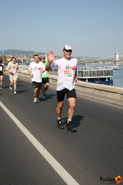Lázár László Budapest Marathon futás
