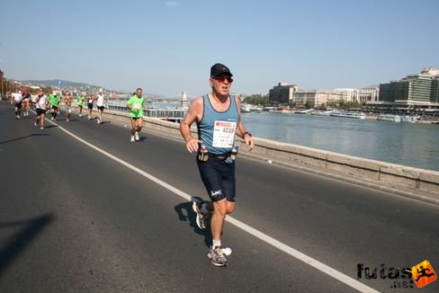 Aarden Adriaan Budapest Marathon futás