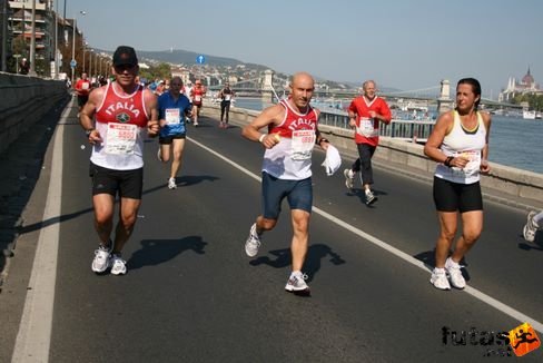 Scavello, Christofaro, Scavello, Giuseppe Budapest Marathon futás