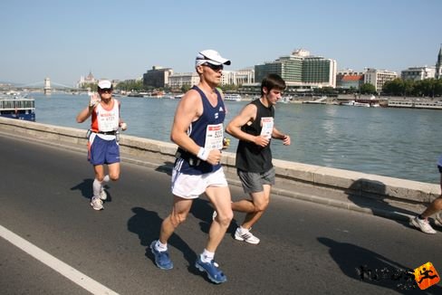 Baensch Karin Birgit Greifswald, Visala, Petri Budapest Marathon futás