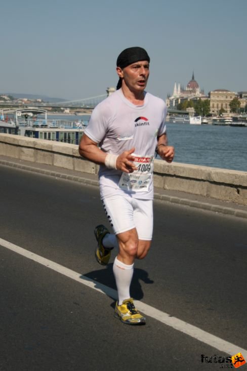 Maurer, Bernhard Budapest Marathon futás