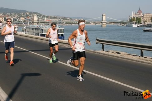 Viktor Budapest Marathon futás