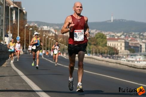 Welie Van Theo  Rossum Budapest Marathon futás
