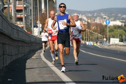 Dobrin Florian, Giudice, Claudio Simone Budapest Marathon futás
