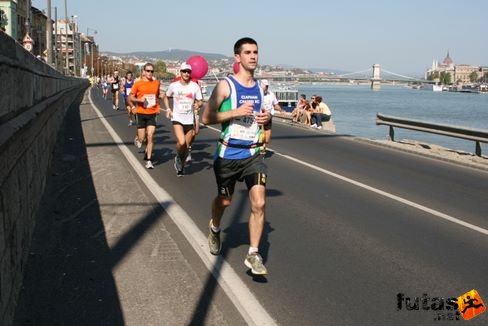 Clapham Chasers Budapest Marathon futás
