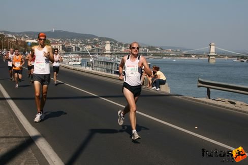 budapest_marthon_1103.jpg Budapest Marathon futás