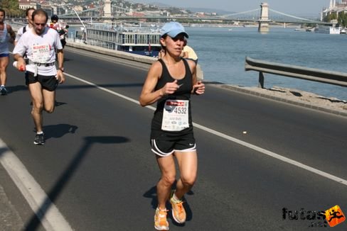 Beatty Juliet női harmadik Budapest Marathon futás