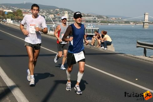 Jenő Budapest Marathon futás