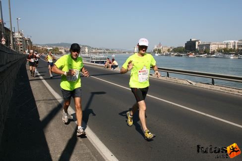 Youngson, Robbie Paris Budapest Marathon futás