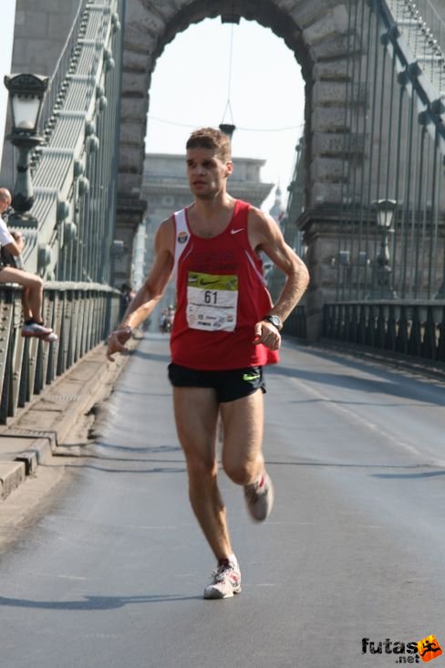 Rezessy Gergely Budapest Félmaraton futás