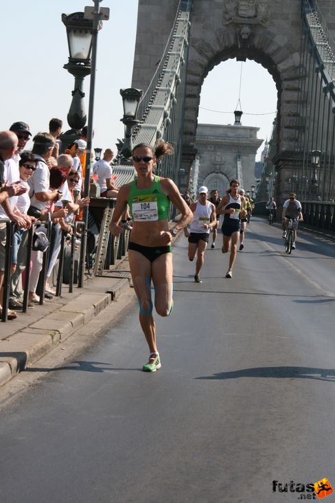 Kálovics Anikó Budapest Félmaraton futás