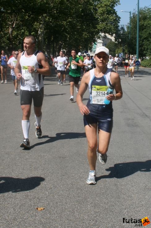 Beatrix Budapest Félmaraton futás