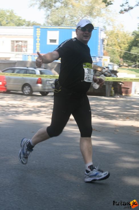 Béla Budapest Félmaraton futás