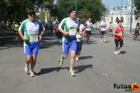 Belgraver Sander, Sprenkmann Stefan,Schiphol-Rijk Budapest Félmaraton futás